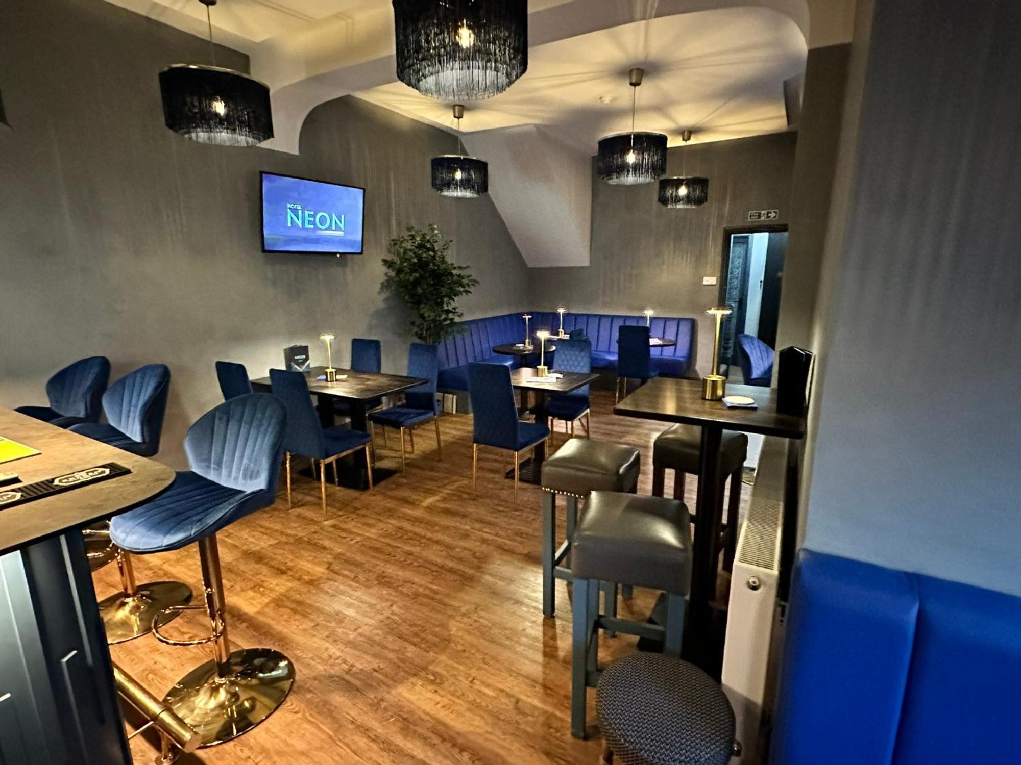 Hotel Neon بلاكبول المظهر الخارجي الصورة