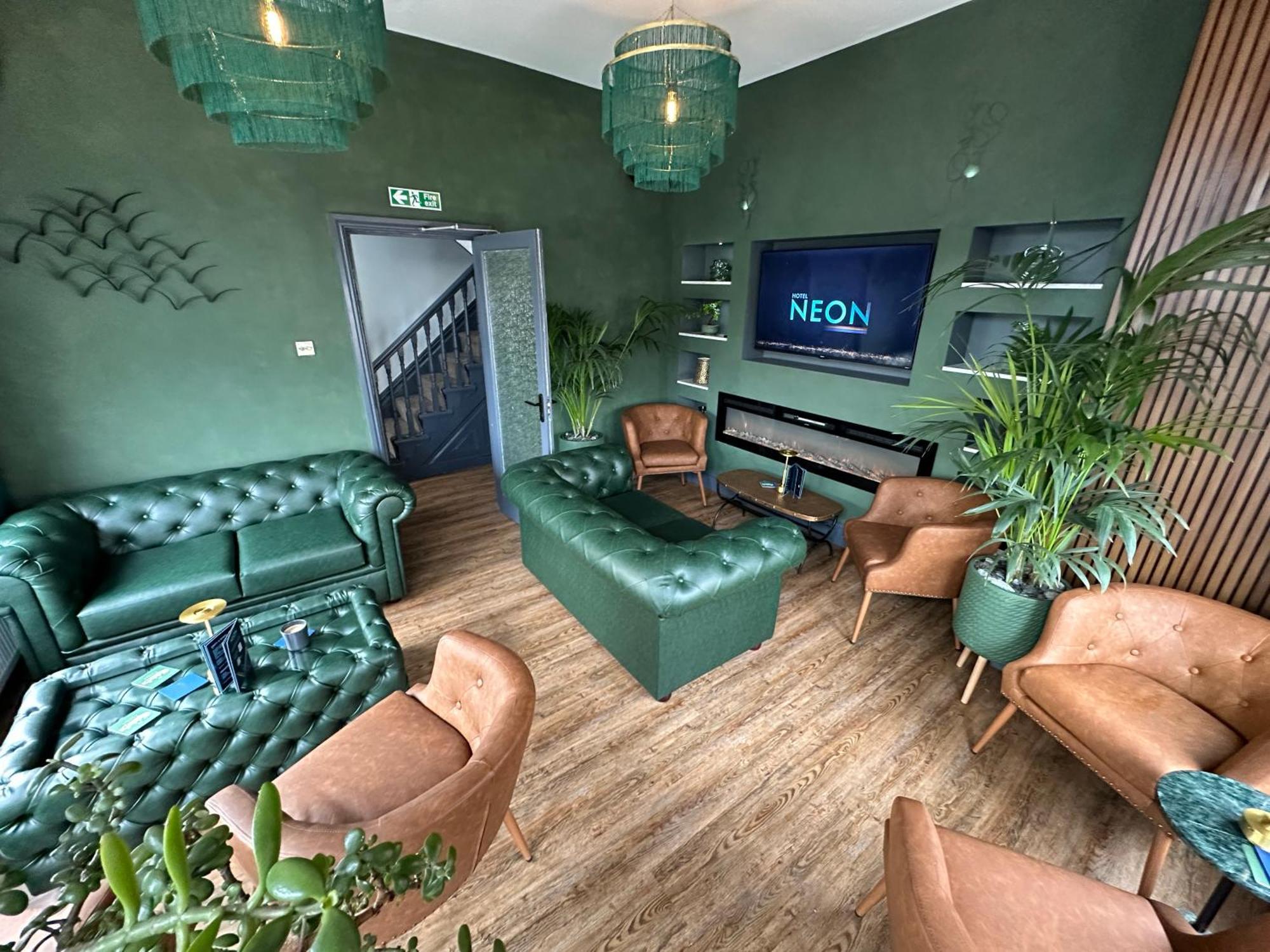 Hotel Neon بلاكبول المظهر الخارجي الصورة